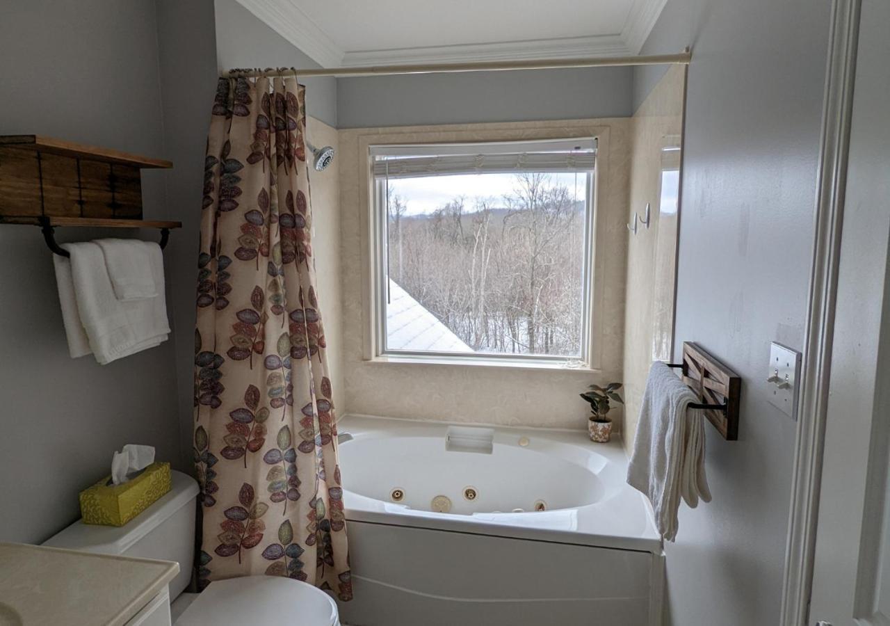 Relaxing Condo On The River - New Air Hockey Table Pigeon Forge Esterno foto